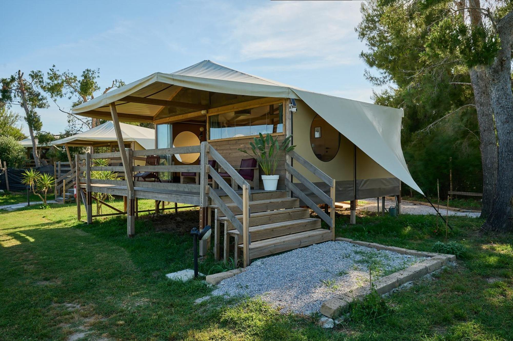 Suite Glamping Vicino Al Mare Пьомбино Екстериор снимка